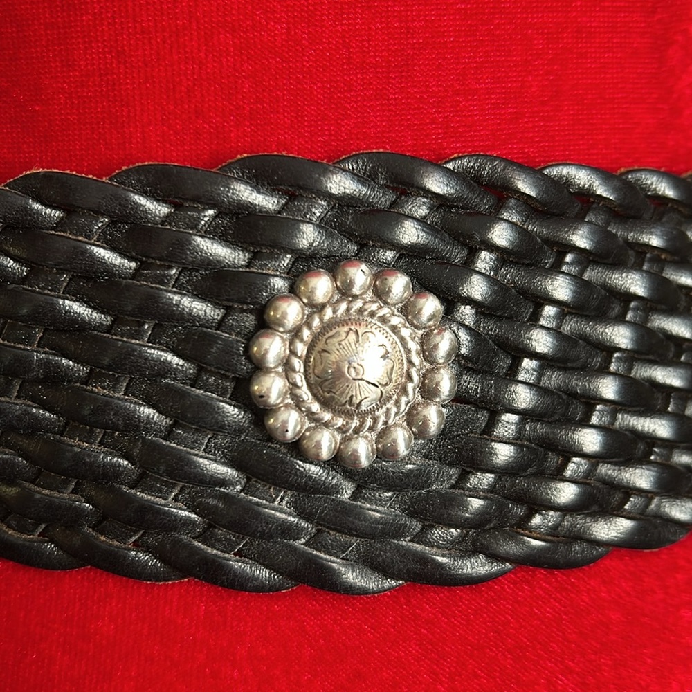 Woven Black Leather Belt with Conchos M/L - Picture 6 of 11